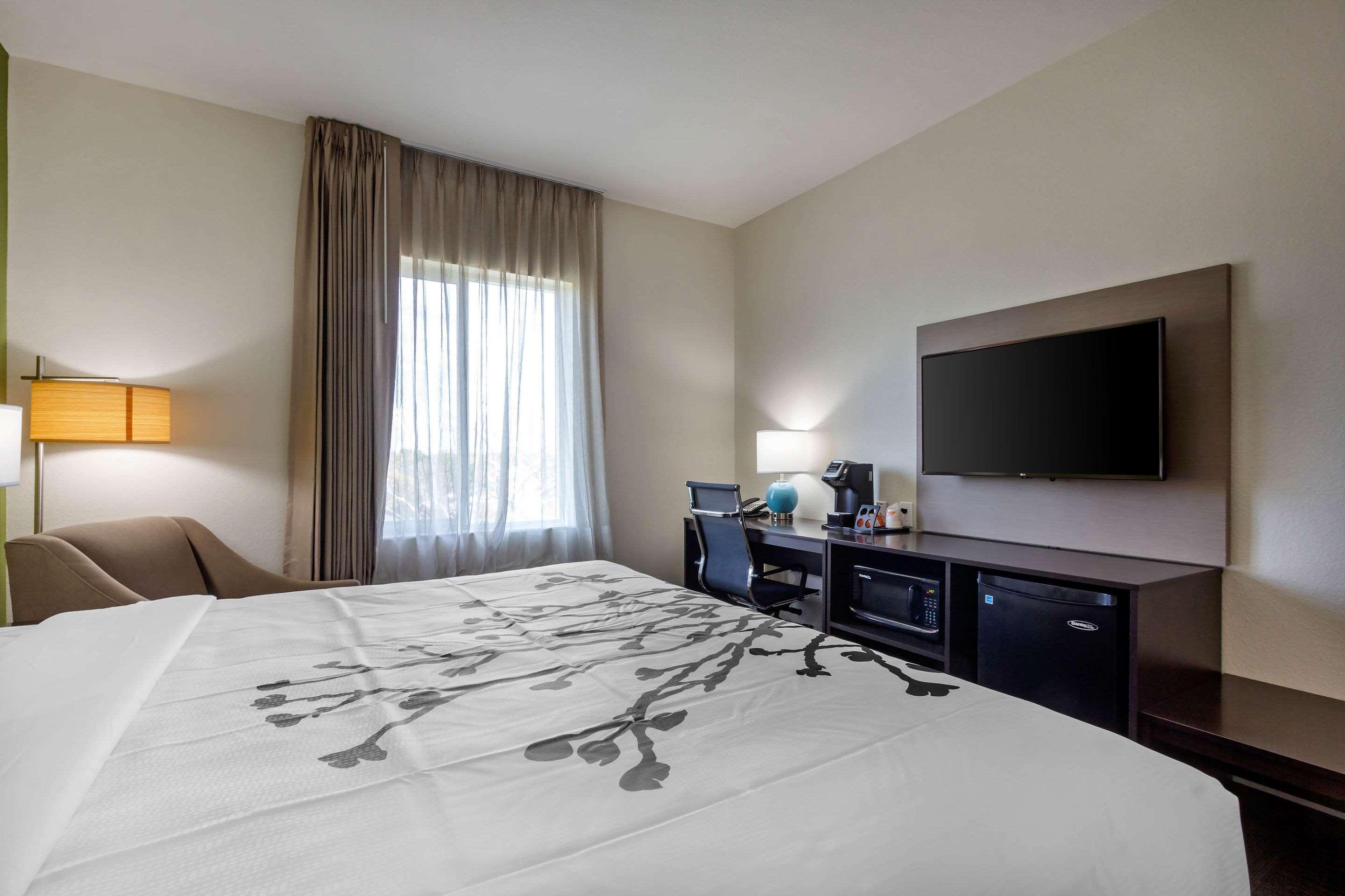 Sleep Inn & Suites Tampa South Exterior photo