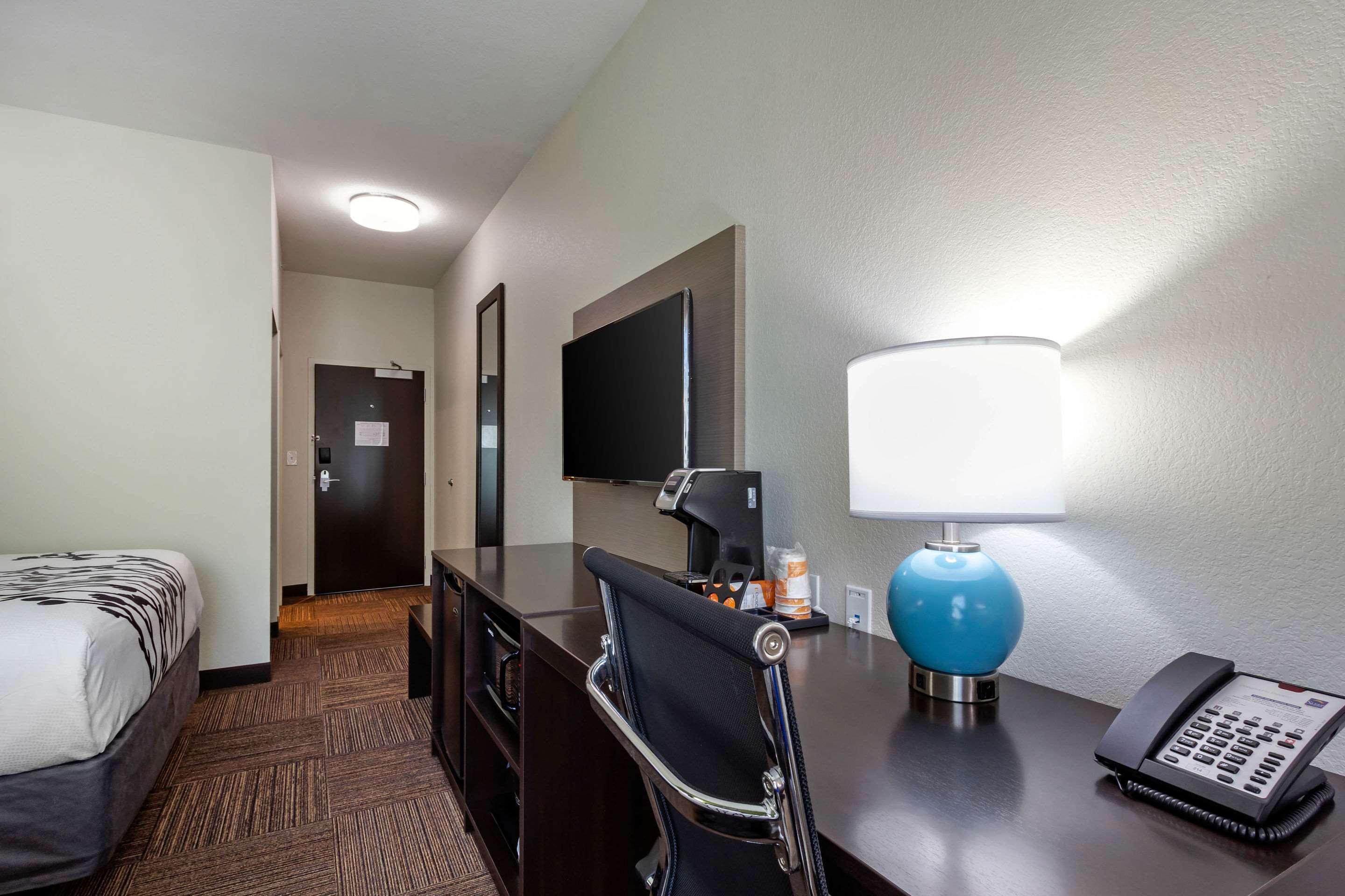 Sleep Inn & Suites Tampa South Exterior photo
