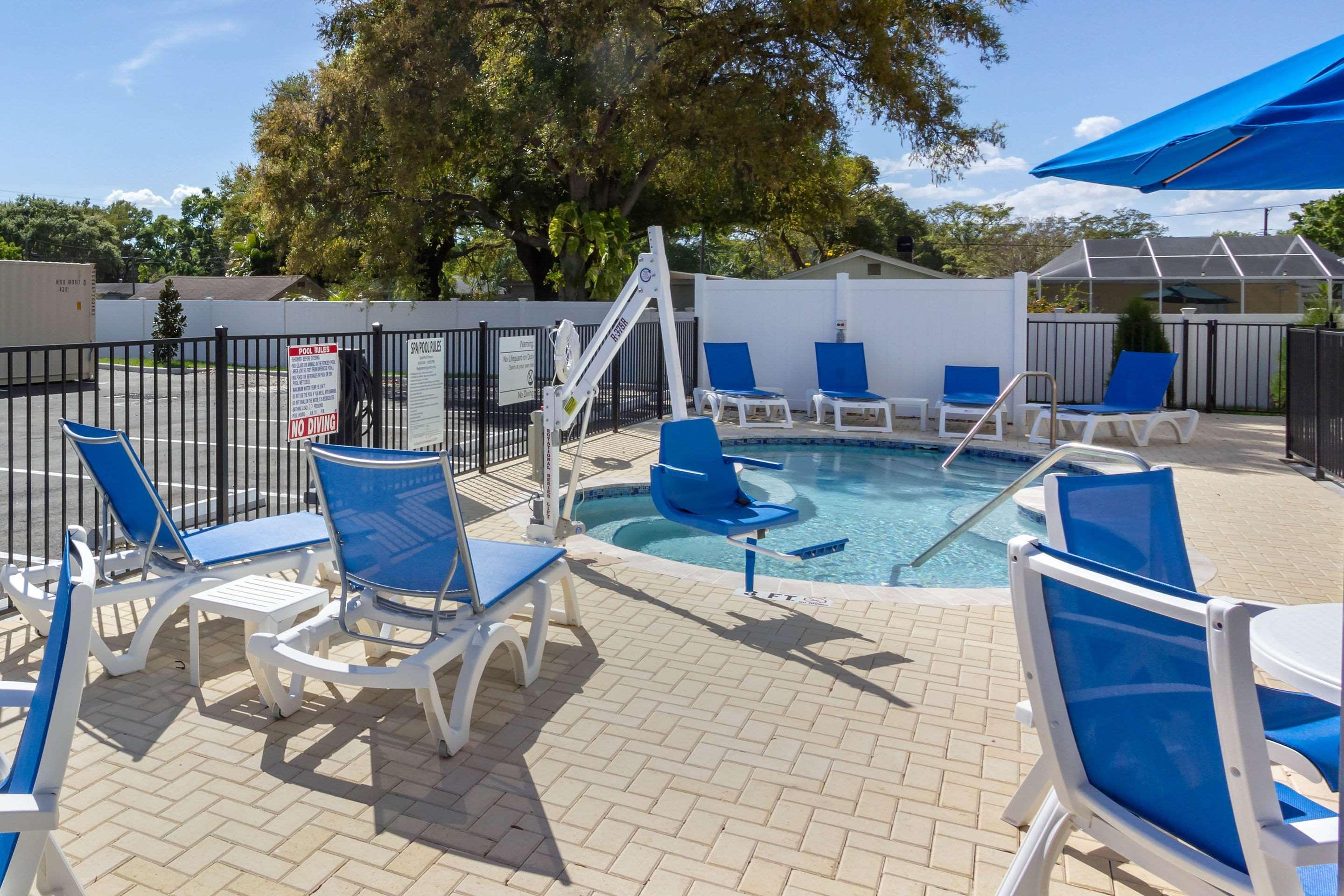 Sleep Inn & Suites Tampa South Exterior photo